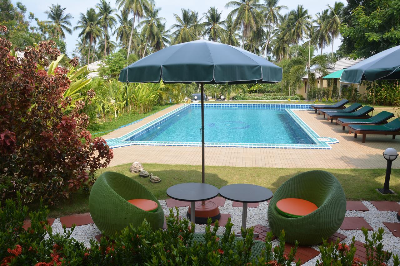 Apple Bungalows Bang Saphan Exteriör bild