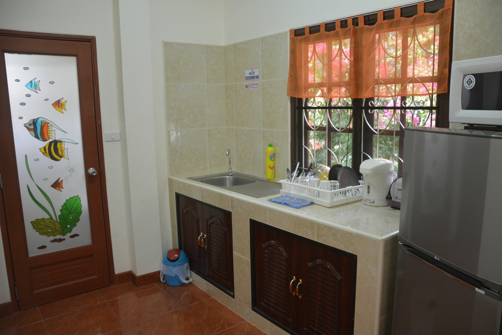 Apple Bungalows Bang Saphan Exteriör bild